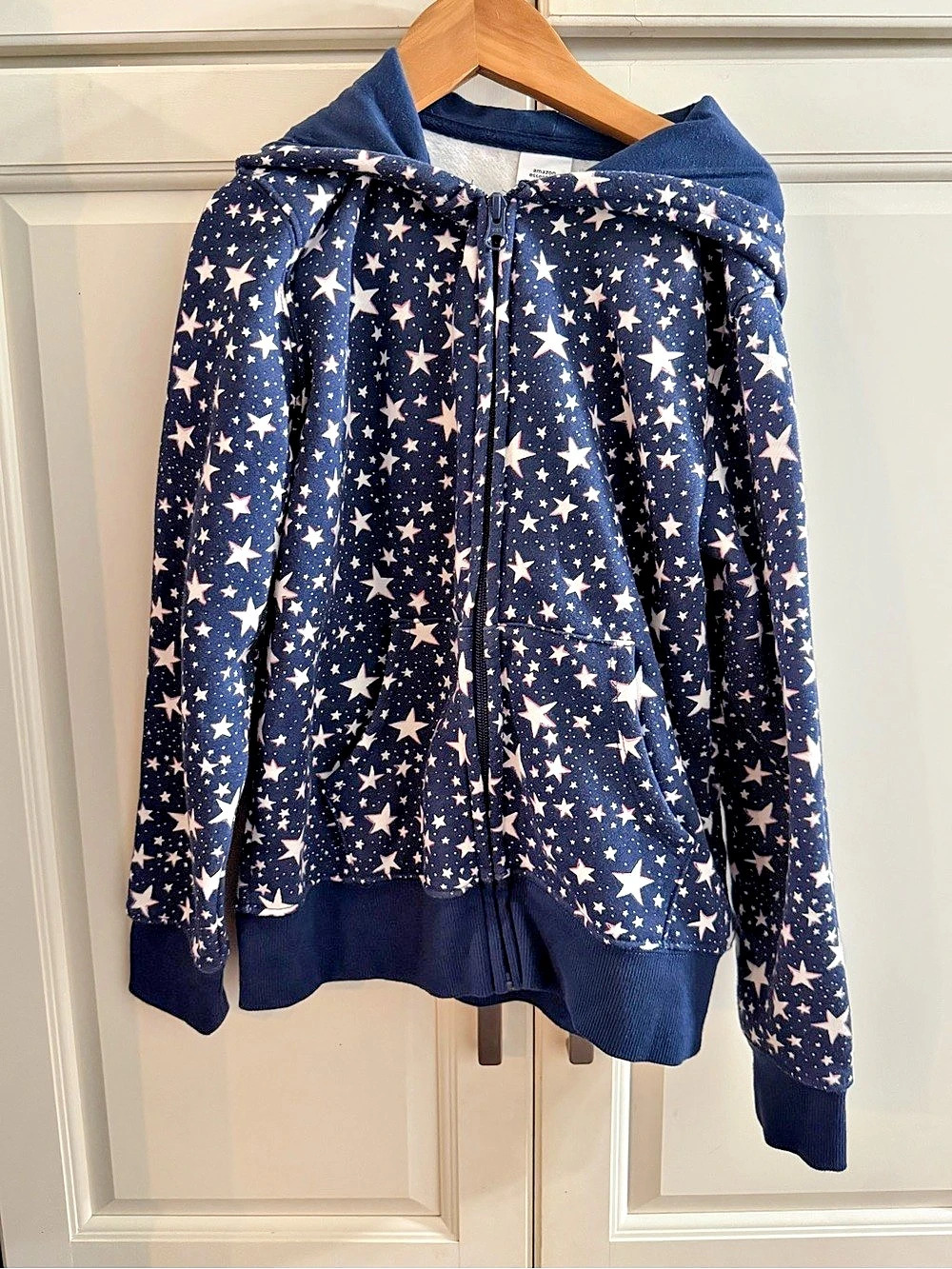 Amazon Essentials Girls' Fleece Full-Zip Hoodie Sweatshirt Blue & Pink Large